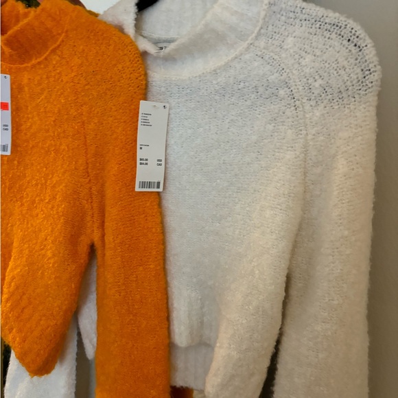 2 for 1 Urban Outfitters Sweaters - Orange & White - Picture 5 of 7